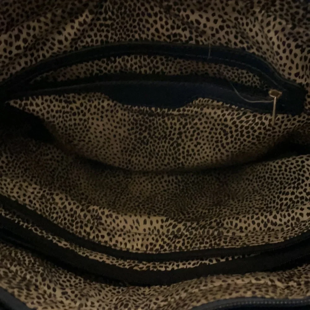 ladies Blue faux leather purse large new condition gorgeous needle point - Picture 2 of 3